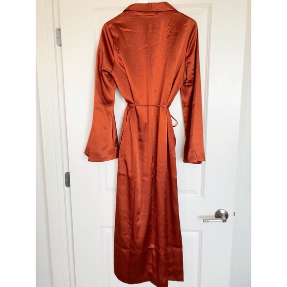 Tularosa Lani Robe Bronze NWT S & M - Picture 6 of 7